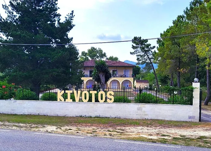 Kivotos Villa Studios