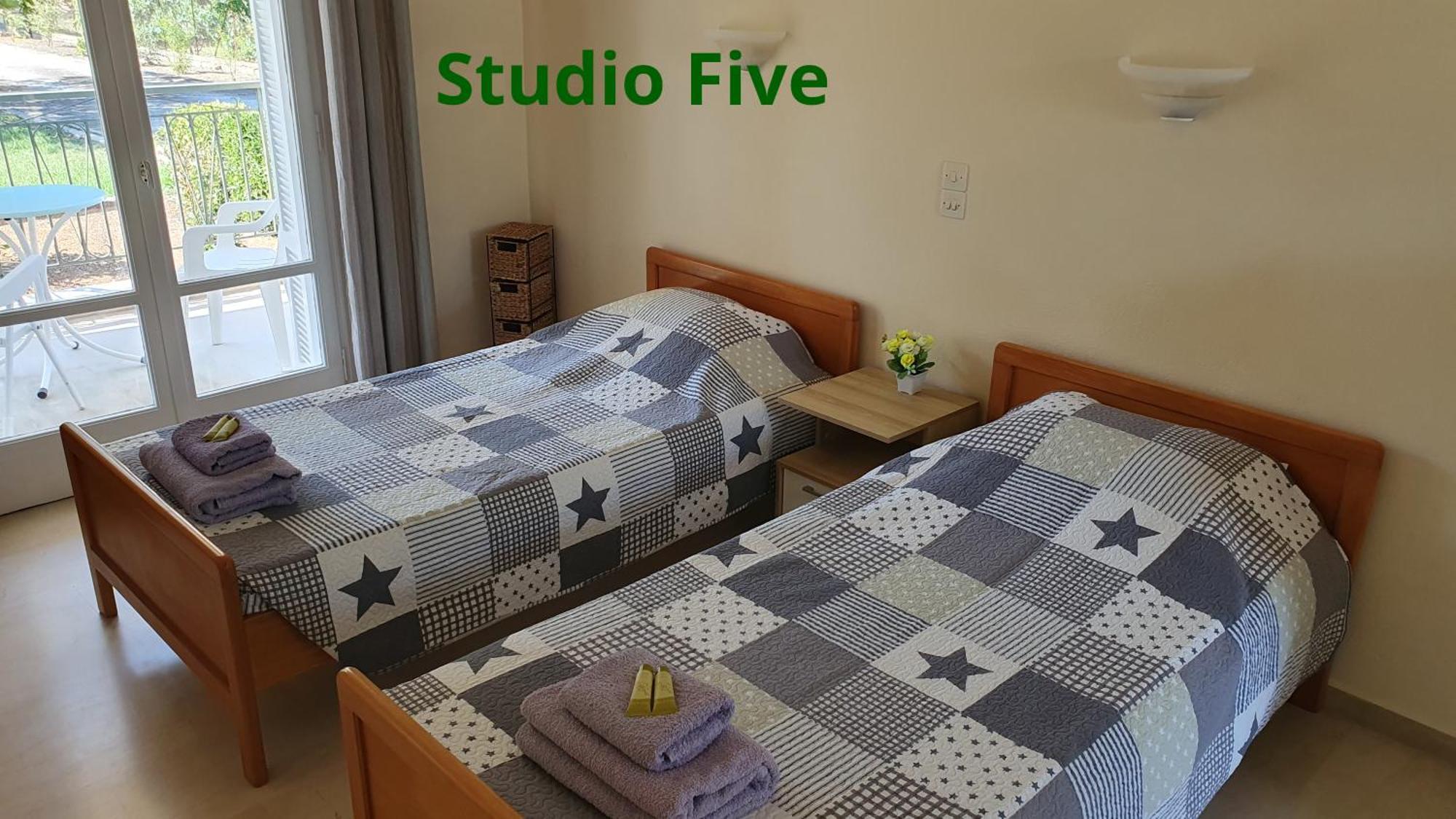 Kivotos Apartment Roda (Corfu)